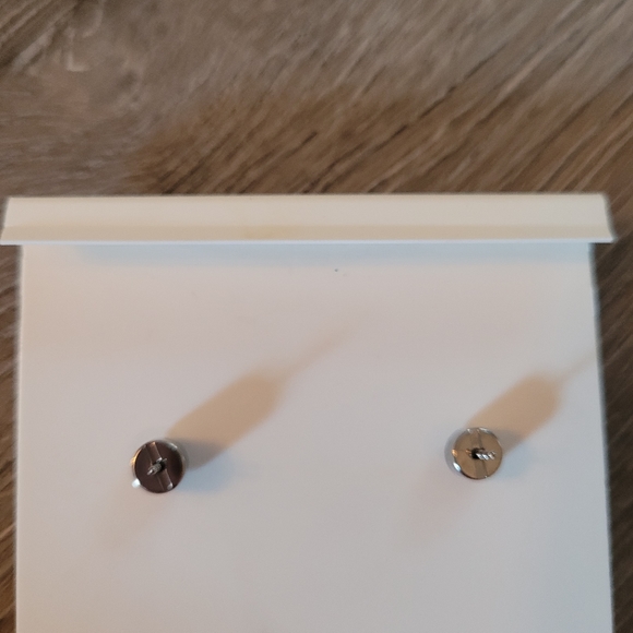 Rare NWT MK Turquoise Triangle Studs - Picture 2 of 3